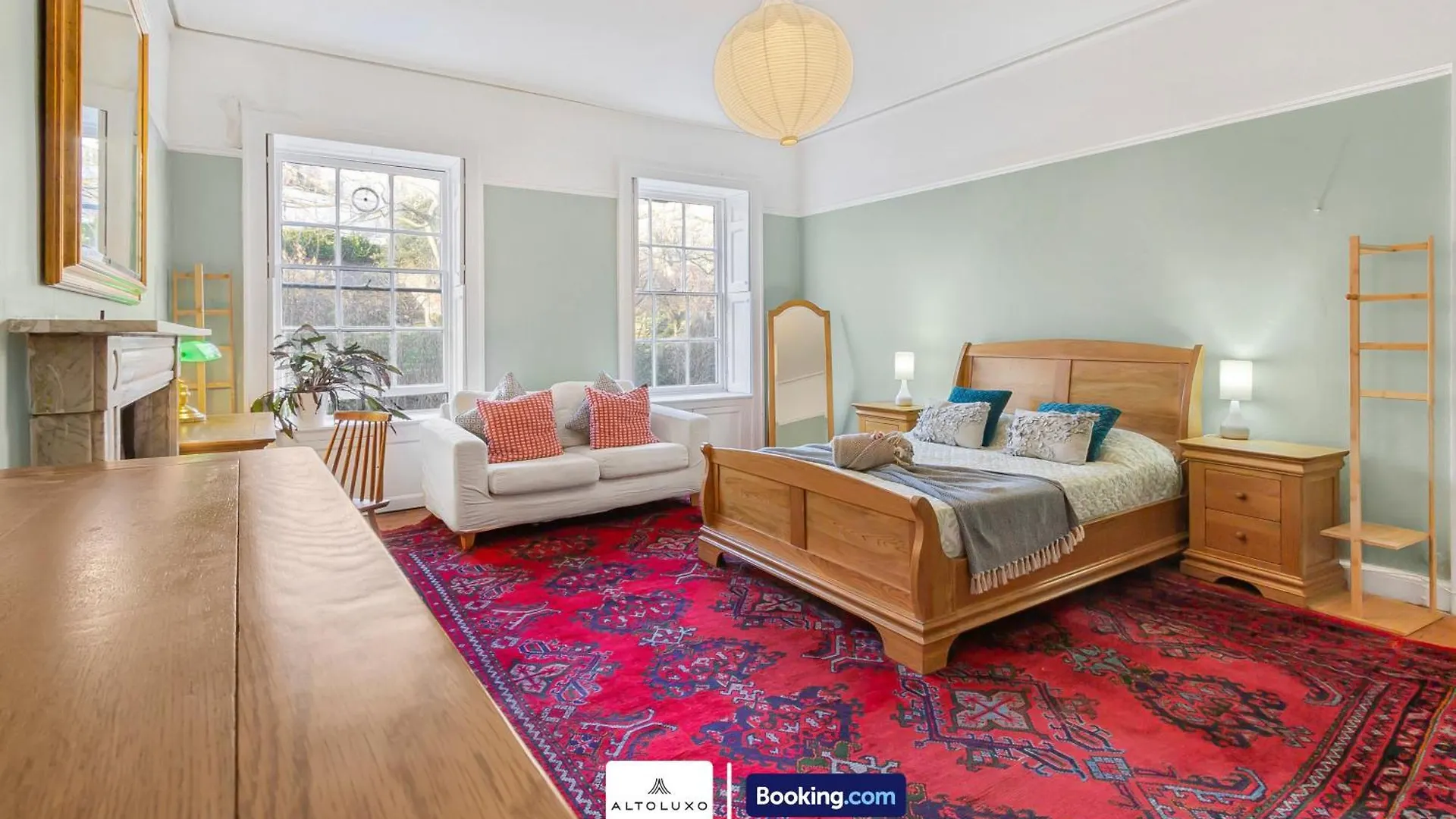 Spacestation Four 4 Bedroom Serviced Apartment By Altoluxoexperience Short Lets & Serviced Accommodation With Free Wifi Bristol Royaume-Uni